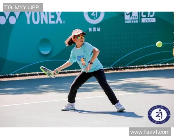 杨娜专访：从青涩少女到网球明星的奋斗与成长之路